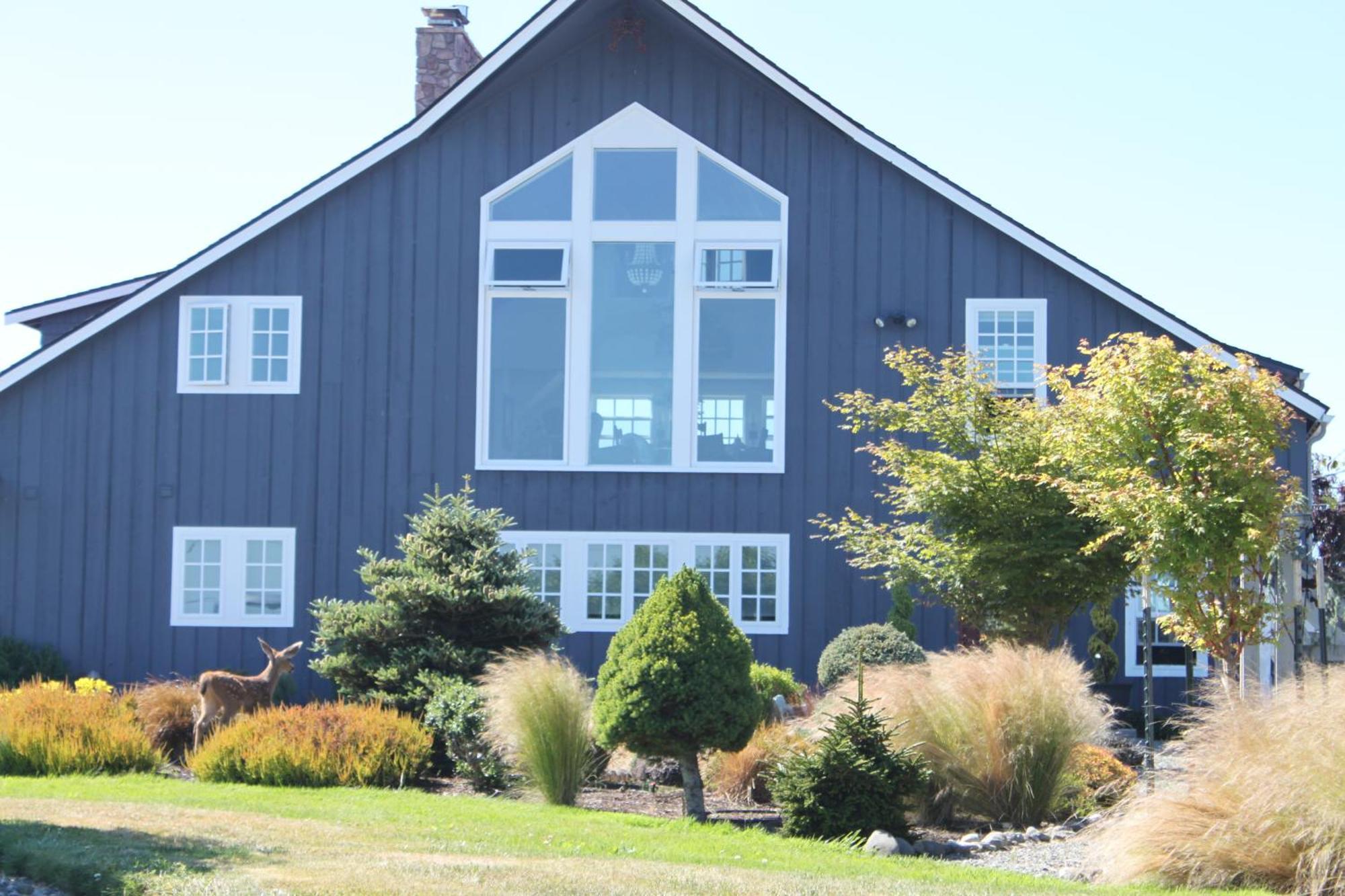 Dungeness Barn House Bed And Breakfast At Two Crows Farm Sequim Ngoại thất bức ảnh