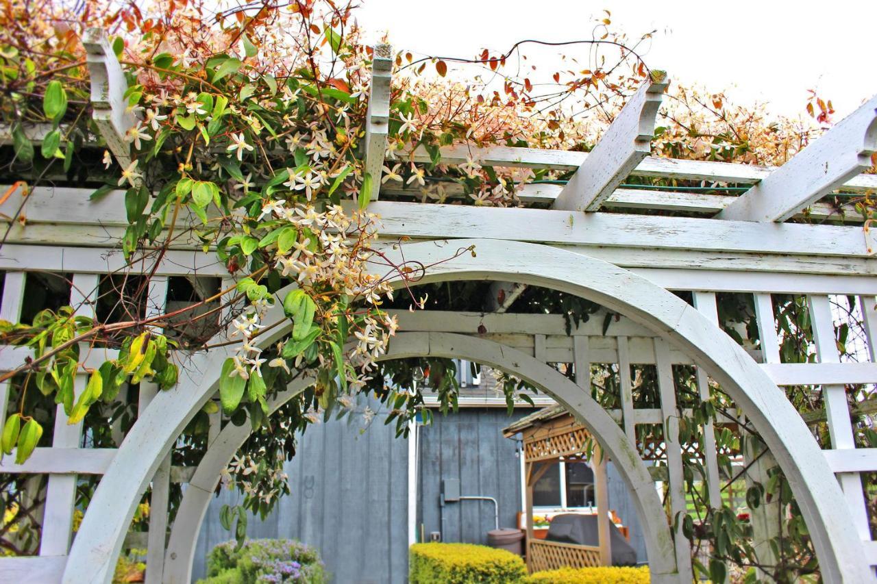 Dungeness Barn House Bed And Breakfast At Two Crows Farm Sequim Ngoại thất bức ảnh